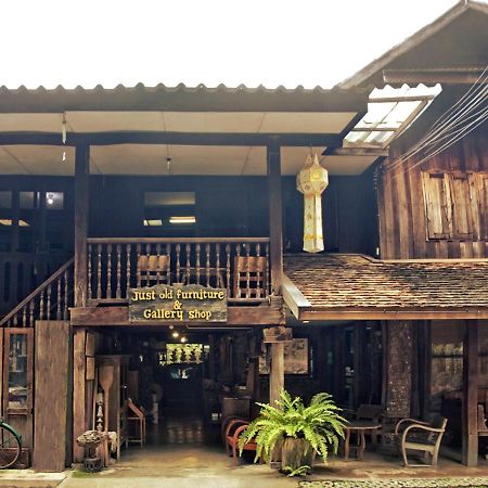 Tanita House Bed & Breakfast Chiang Mai Bagian luar foto