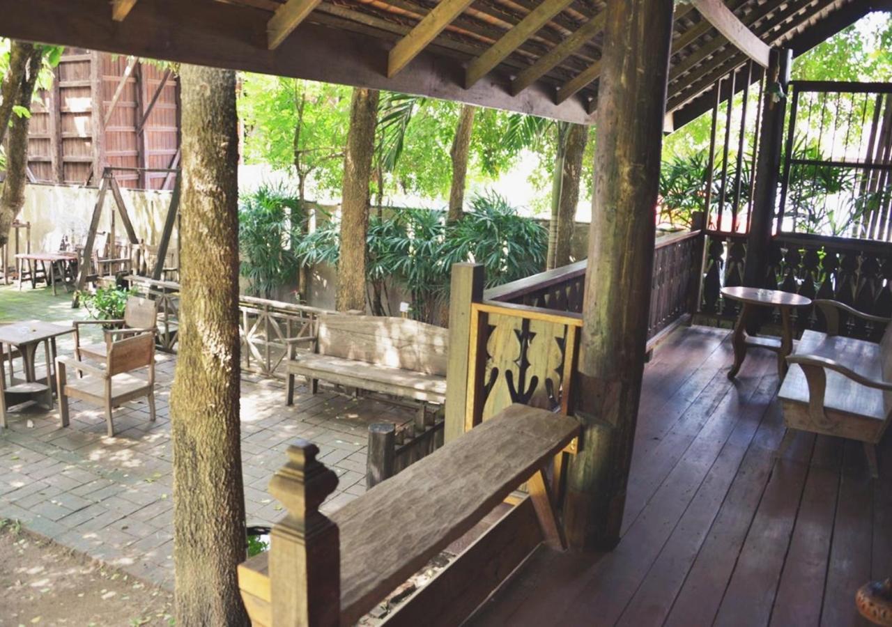 Tanita House Bed & Breakfast Chiang Mai Bagian luar foto