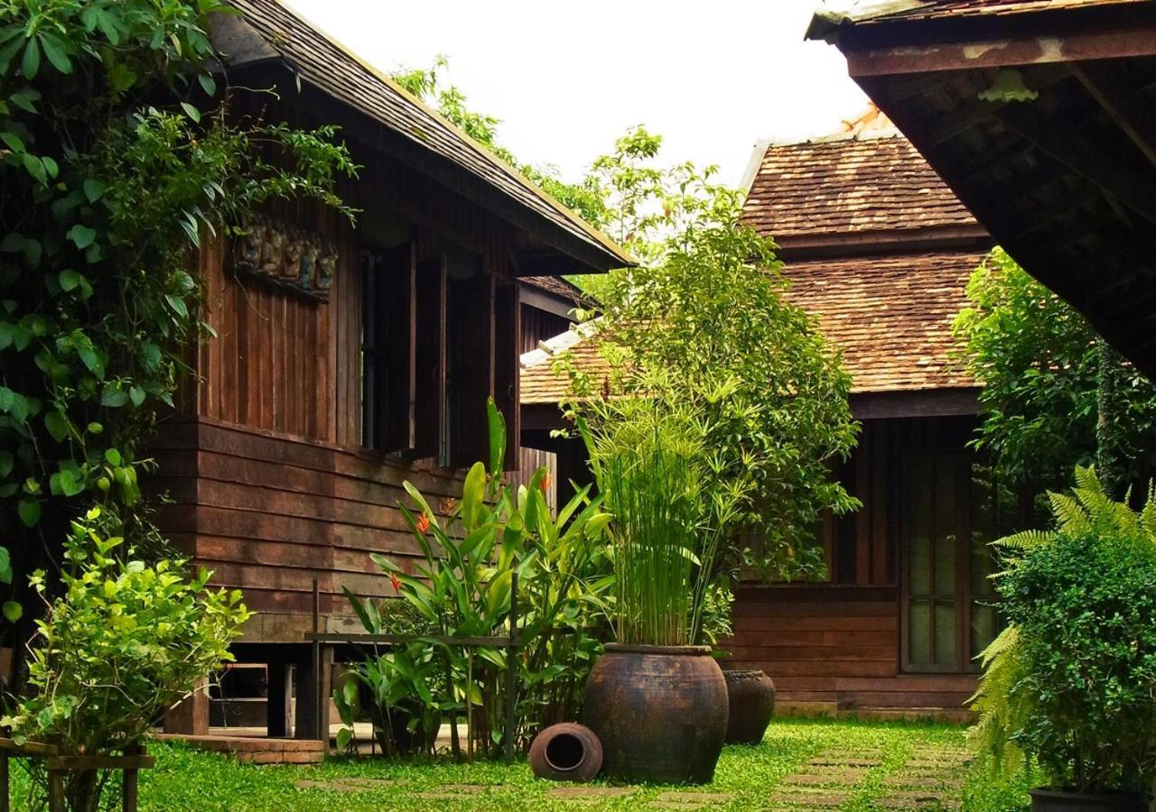 Tanita House Bed & Breakfast Chiang Mai Bagian luar foto