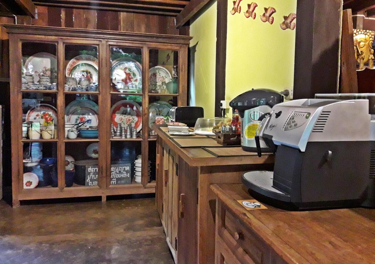 Tanita House Bed & Breakfast Chiang Mai Bagian luar foto